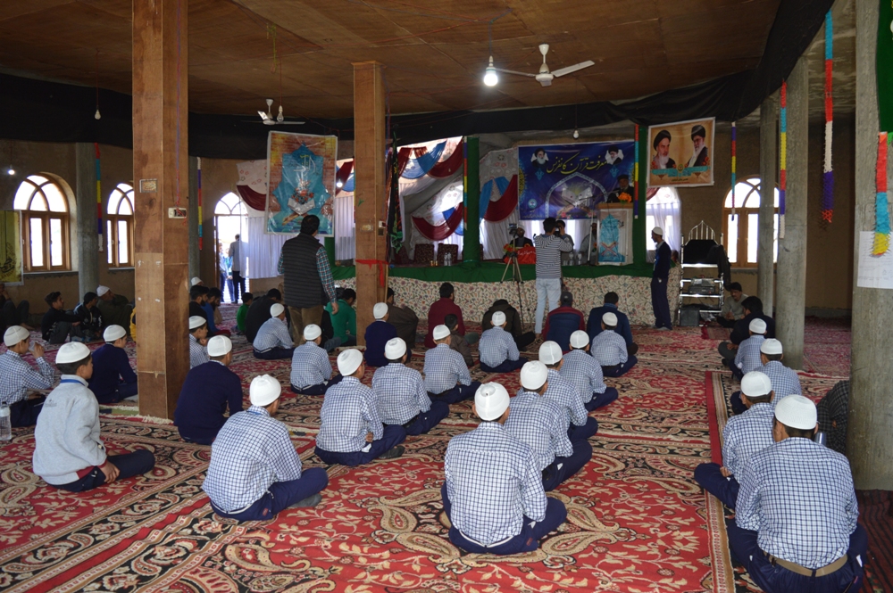 بمنہ سرینگر میں ہادی ماڈل سکول کشمیر کے زیر اہتمام معرفت قرآن کانفرنس منعقد