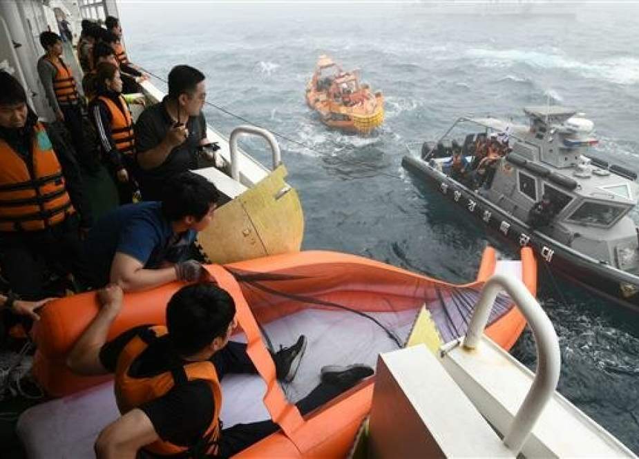 This file photo shows South Korean Coast Guards during a joint maritime anti-terror drill of the North Pacific Coast Guards off the southeastern port city of Busan, South Korea, on June 7, 2018. (By AFP)