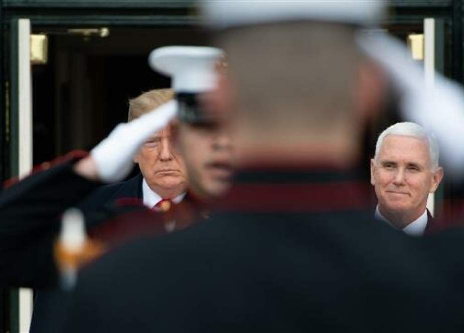 US President Donald Trump and US Vice President Mike Pence (R) arrive to welcome Israeli Prime Minister Benjamin Netanyahu for meetings at the White House in Washington, DC, March 25, 2019. (AFP photo)