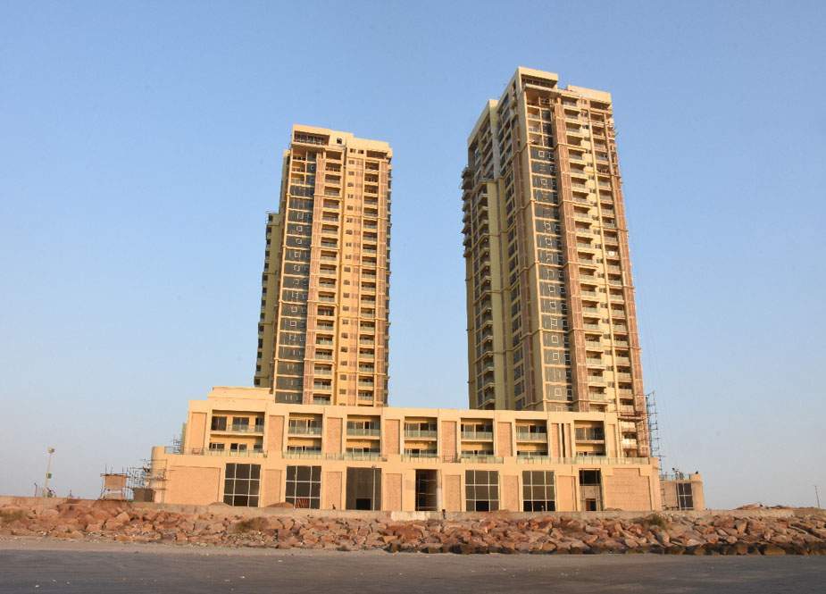 کراچی میں غیر قانونی تعمیرات کیخلاف کارروائی کا فیصلہ