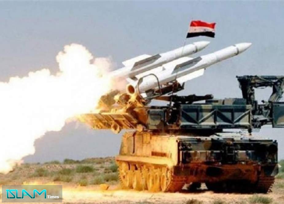 الدفاعات السورية تتصدى لصواريخ ‘‘اسرائيلية‘‘ وتسقط بعضها