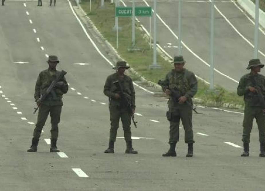Tentara Venezuela berjaga-jaga di perbatasan