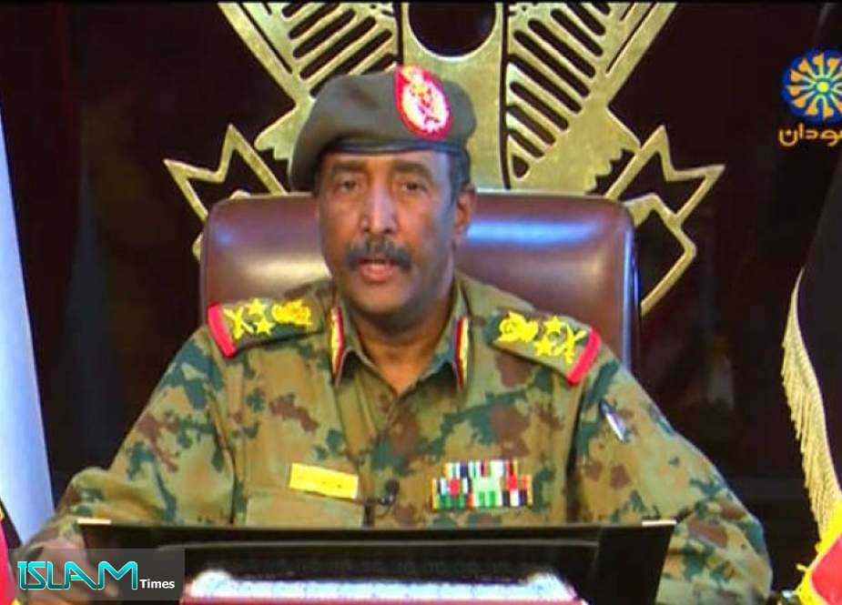 المجلس العسكري السوداني يتلقى اتصالات من السعودية وقطر