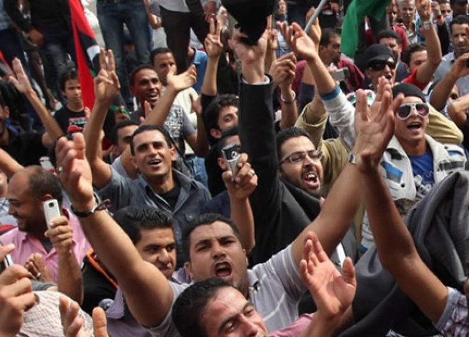تظاهرات مردم لیبی علیه ژنرال شورشی /حفتر: به هر قیمتی که شده، بر طرابلس مسلط می‌شوم