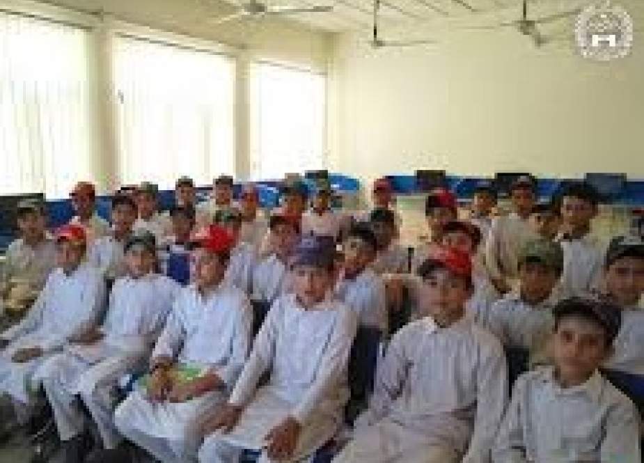 خیبر پختونخوا کے اسکولوں میں سیاسی تقریبات پر پابندی عائد