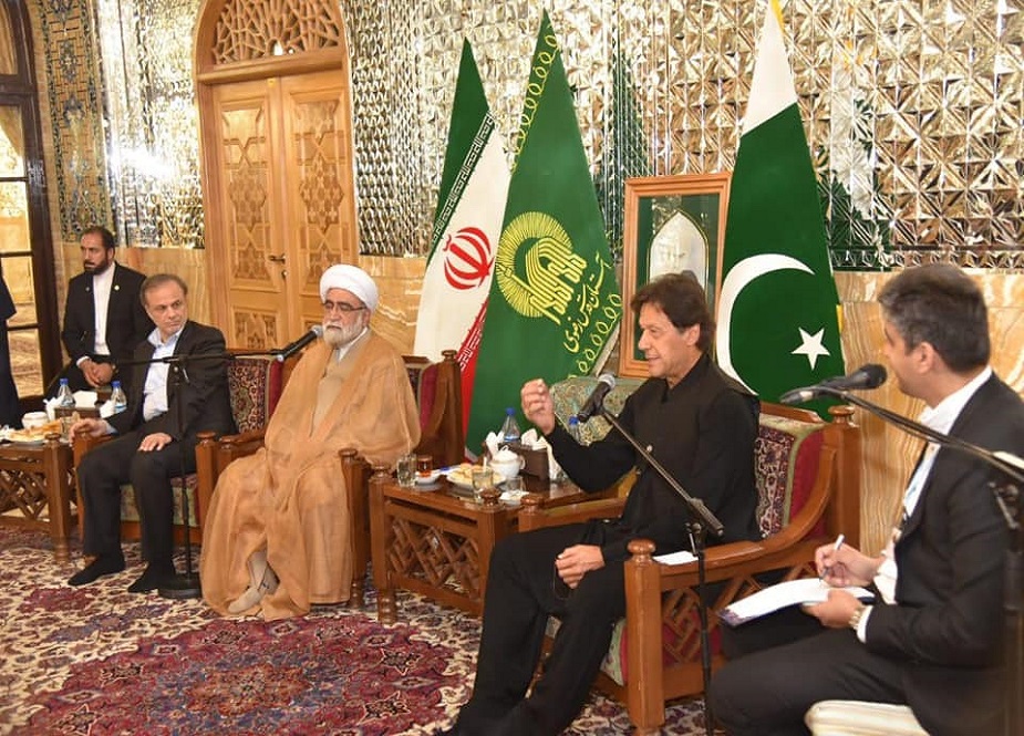 مشہد مقدس، روضہ امام رضا علیہ السلام پر وزیراعظم پاکستان عمران خان کی حاضری کی تصاویر