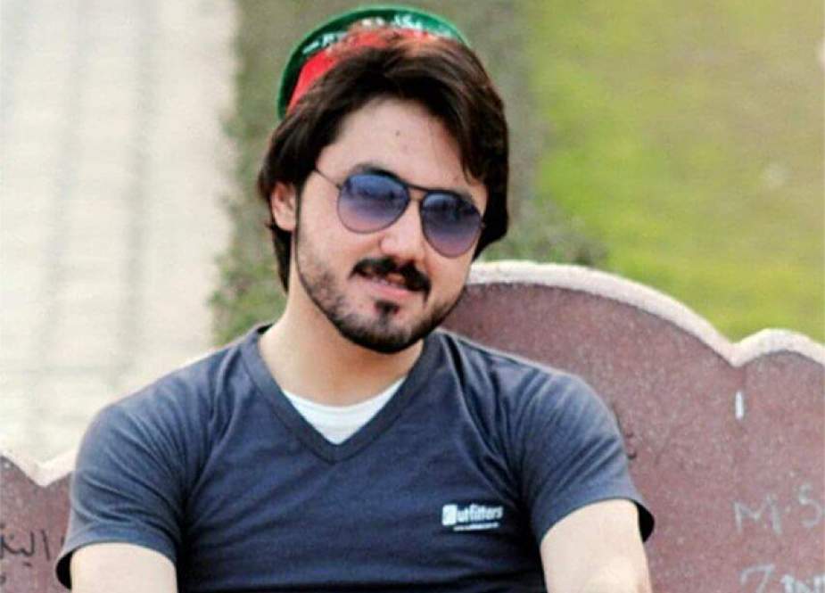 پشاور میں موبائل نہ دینے پر انجینئرنگ کا طالبعلم قتل