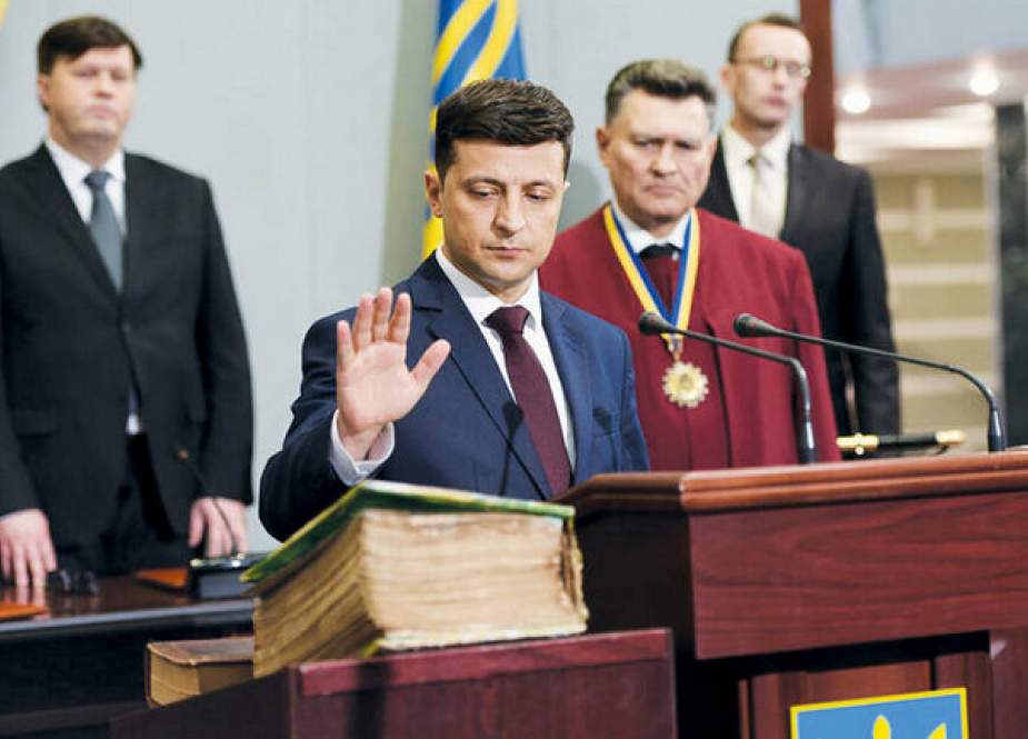 ولادیمیر زلنسکی؛ کمدین و رئیس جمهور جدید اوکراین کیست؟ + تصاویر و آمار