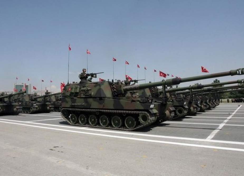 مناورات عسكرية تركية قطرية قرب الحدود السعودية