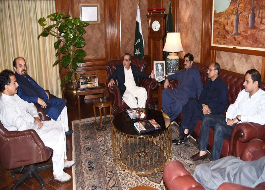 گورنر سندھ سے وزیراعلٰی سندھ کی ملاقات، باہمی دلچسپی کے حامل امور پر تبادلہ خیال