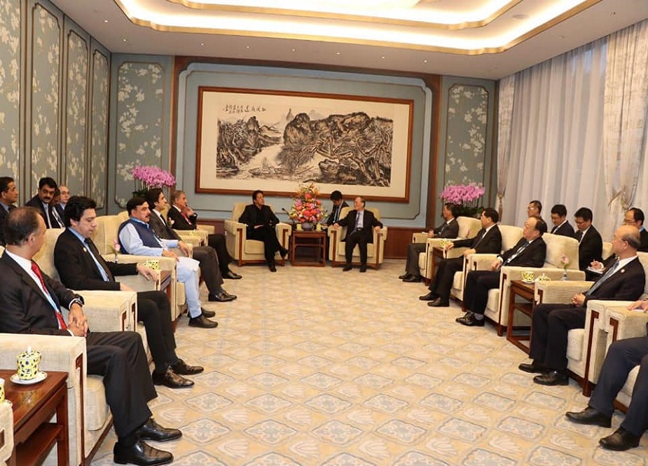 بیجنگ میں وزیراعظم کی سربراہی میں اعلیٰ سطحی وفد کی چینی نائب صدر سے ملاقات