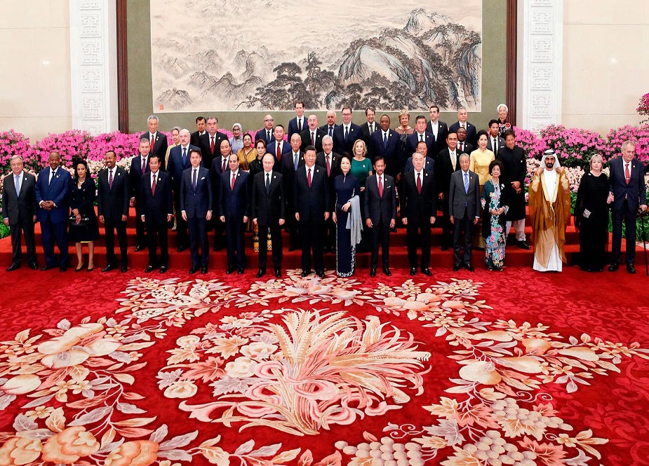 بیجنگ، بیلٹ اینڈ روڈ کےفورم میں دنیا بھر سے شریک رہنماؤں کی تصویر