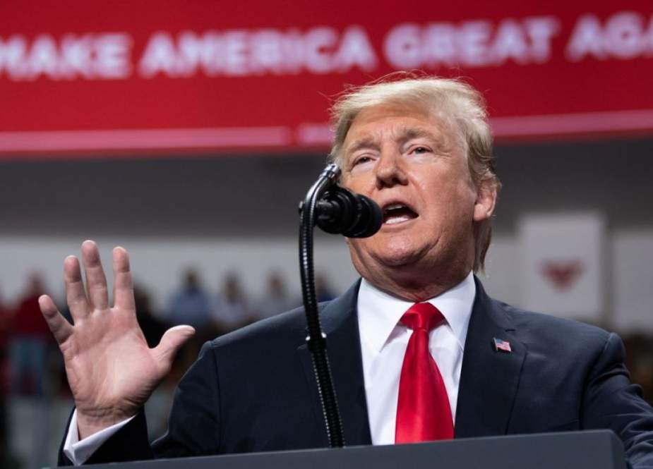 US President Donald Trump speaks to a crowd of supporters at a Make America Great Again rally on April 27, 2019, in Green Bay, Wisconsin. (Photo by AFP)