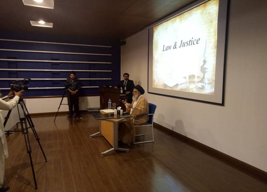 لاہور، یونیورسٹی آف پنجاب میں لاء اینڈ جسٹس کے عنوان سے منعقد ہونیوالی علمی نشست کی تصاویر