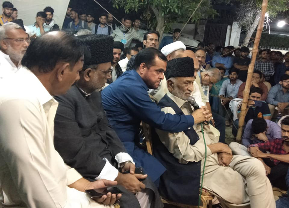 کراچی، شیعہ لاپتہ افراد کے اہلخانہ کا صدر عارف علوی کی رہائشگاہ پر دھرنا چھ روز سے جاری