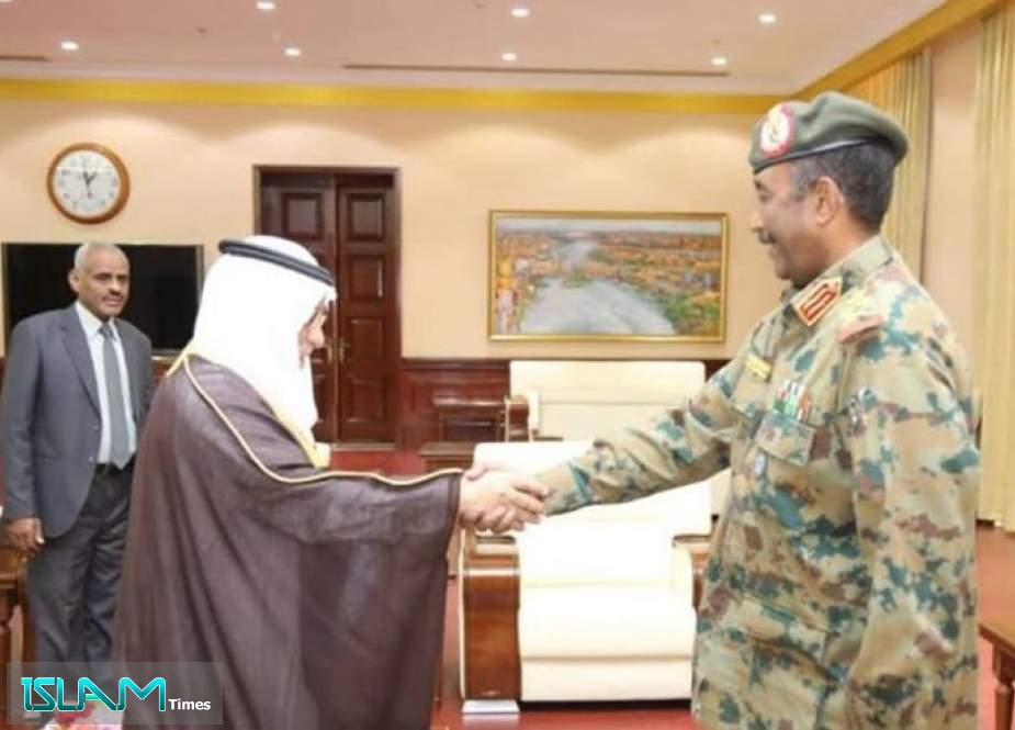 المجلس العسكري السوداني يتسلم دعوة من الملك سلمان