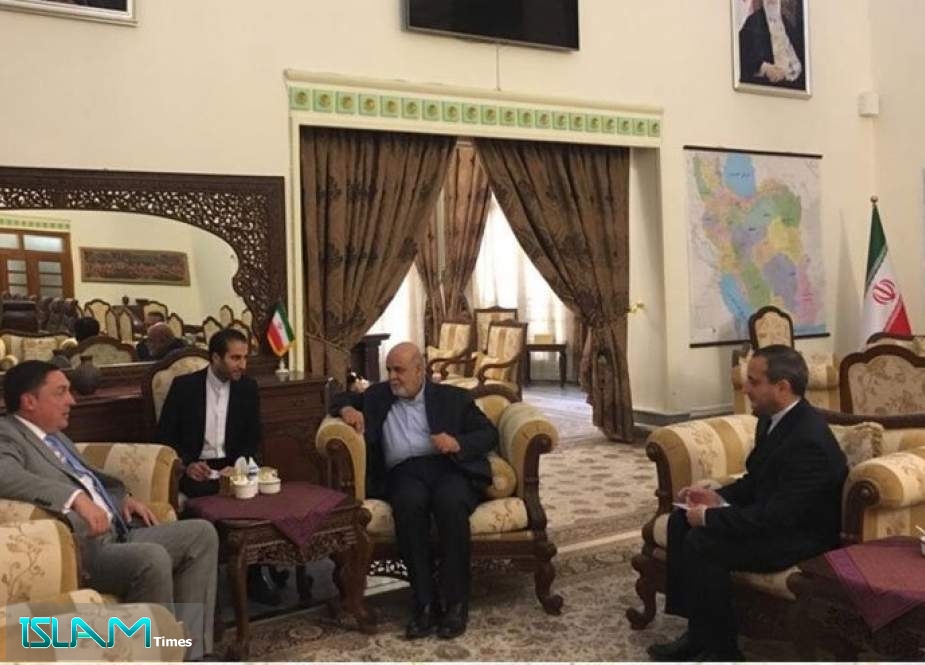 السفير الايراني في بغداد يستقبل نظيره البريطاني
