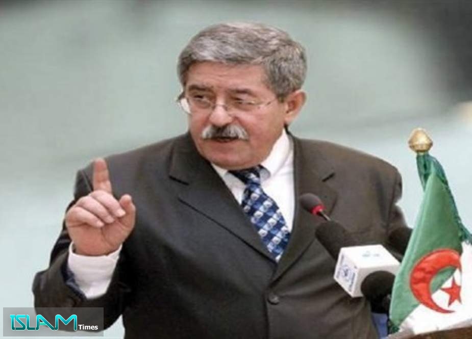 صحيفة جزائرية: رئيس الحكومة السابق أمام القضاء