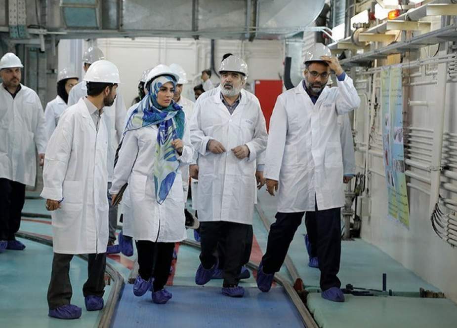 بازدید رسانه‌ای‌ها از غنی‌سازی نطنز و چند نکته: دوربین‌های آژانس چگونه تاسیسات ایران را رصد می‌کنند؟