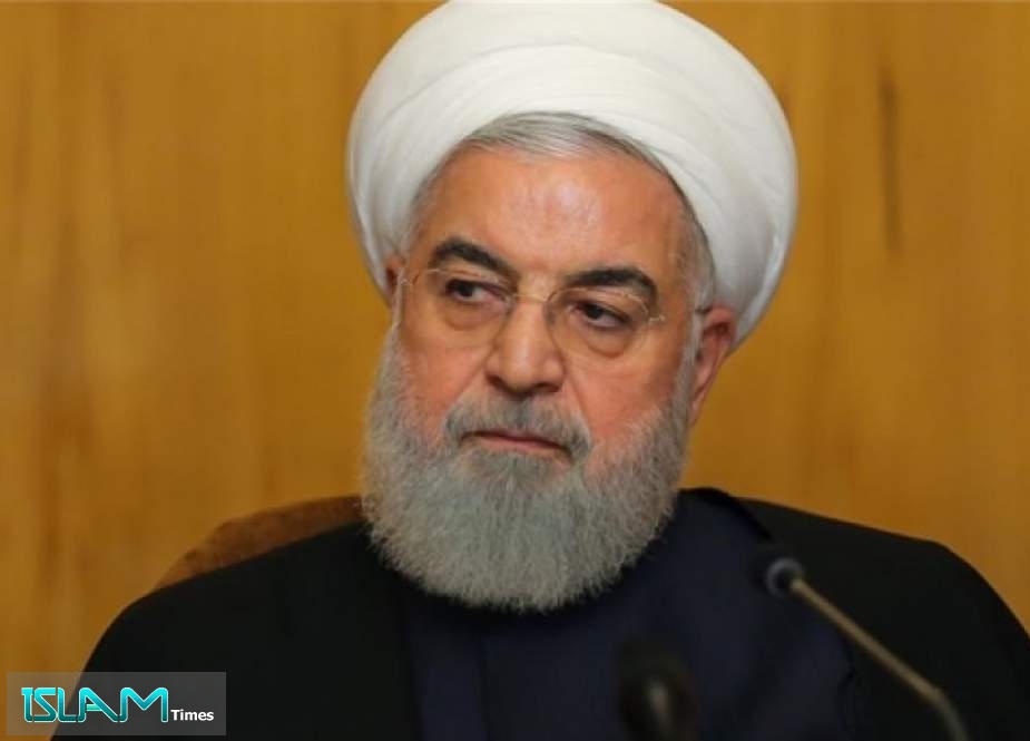 روحاني: الأعداء يستهدفون الشريان الاقتصادي للبلاد
