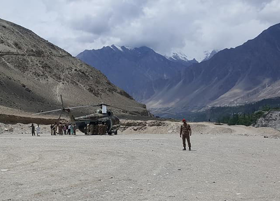شمالی وزیرستان میں شہید ہونے والے لیفٹیننٹ کرنل راشد کریم بیگ ہنزہ میں سپرد خاک