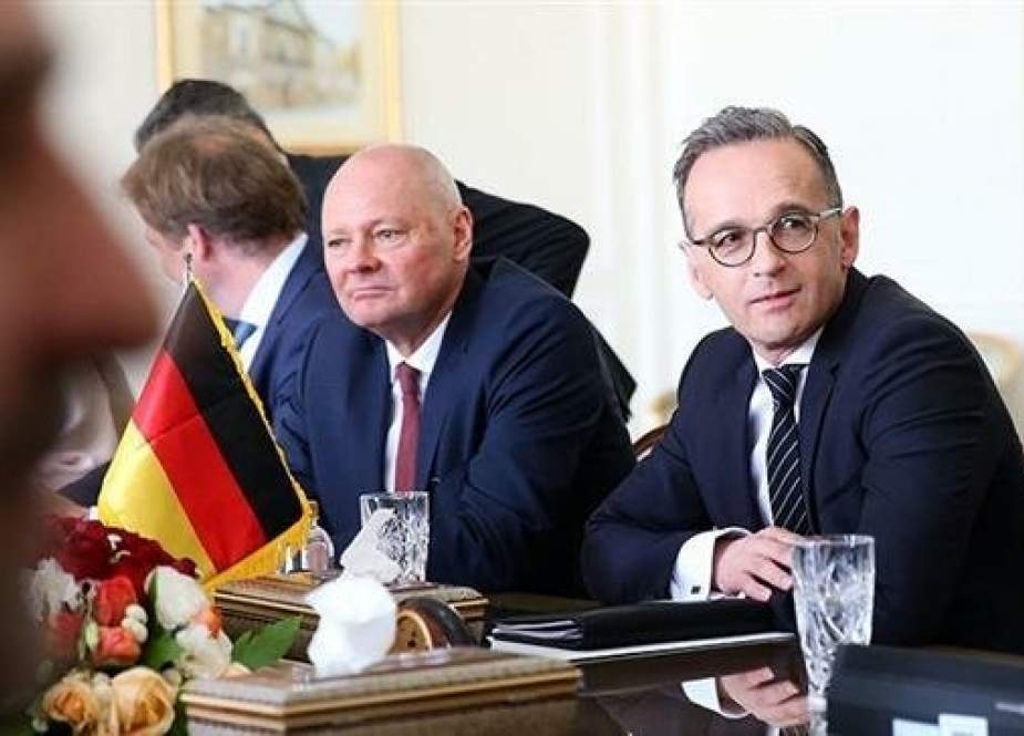 German Foreign Minister Heiko Maas (R) attends a meeting with his Iranian counterpart Mohammad Javad Zarif (not seen in the picture) at Foreign Ministry in Tehran, June 10, 2019. (Photo by Tasnim)