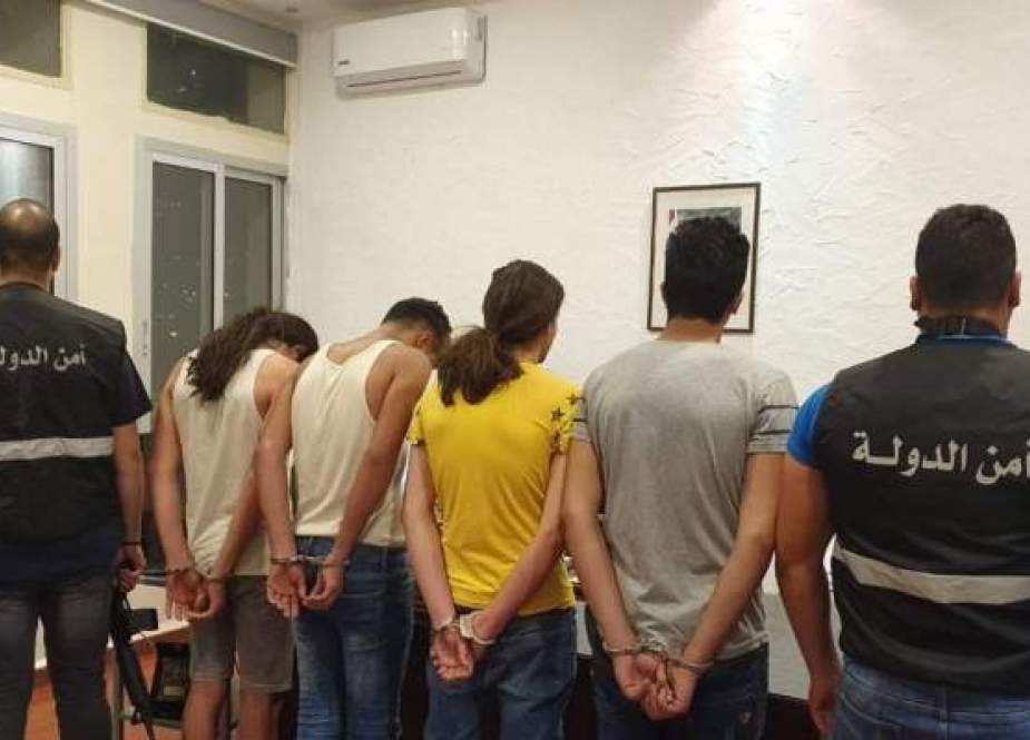 توقيف  ٤ لبنانيين بجرم مخدرات