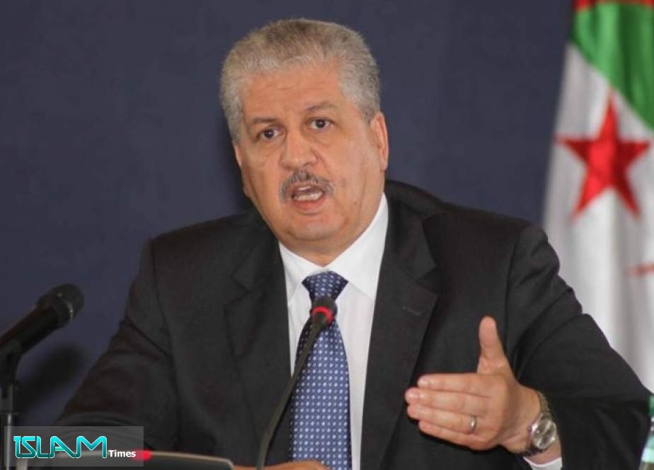 ثاني رئيس وزراء جزائري سابق إلى الحبس بأمر المحكمة