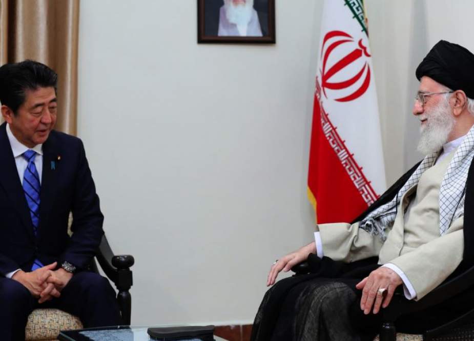 Ayatollah Seyyed Ali Khamenei meets Japanese Prime Minister Shinzo Abe in Tehran.jpg