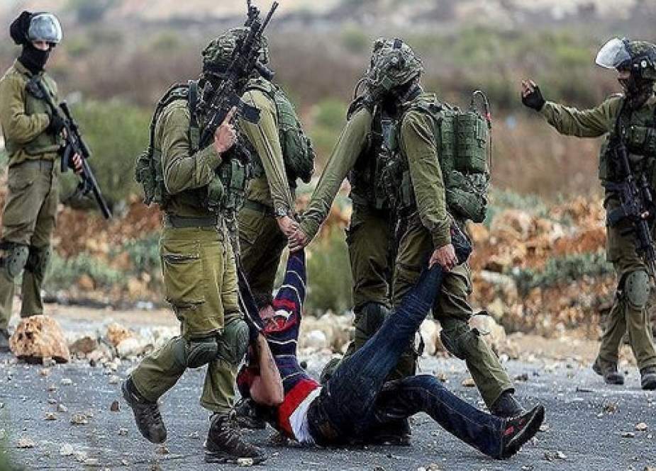 بازداشت بیش از ۴۰۰ فلسطینی در ماه گذشته میلادی