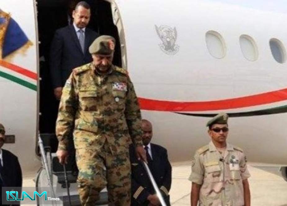 رئيس المجلس العسكري السوداني يزور تشاد