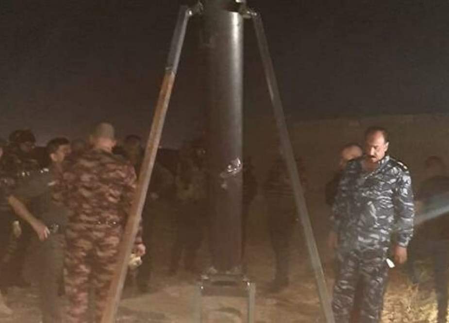 Photo of a rocket launcher used to fire Katyusha rockets at an Iraqi base hosting US forces in Mosul. Iraqi troops found the launcher in an area west of the city. (Photo by Al Sumaria News)