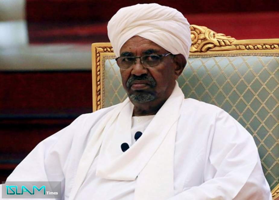 الجنائية الدولية تطالب السودان بتسليم البشير أو محاكمته