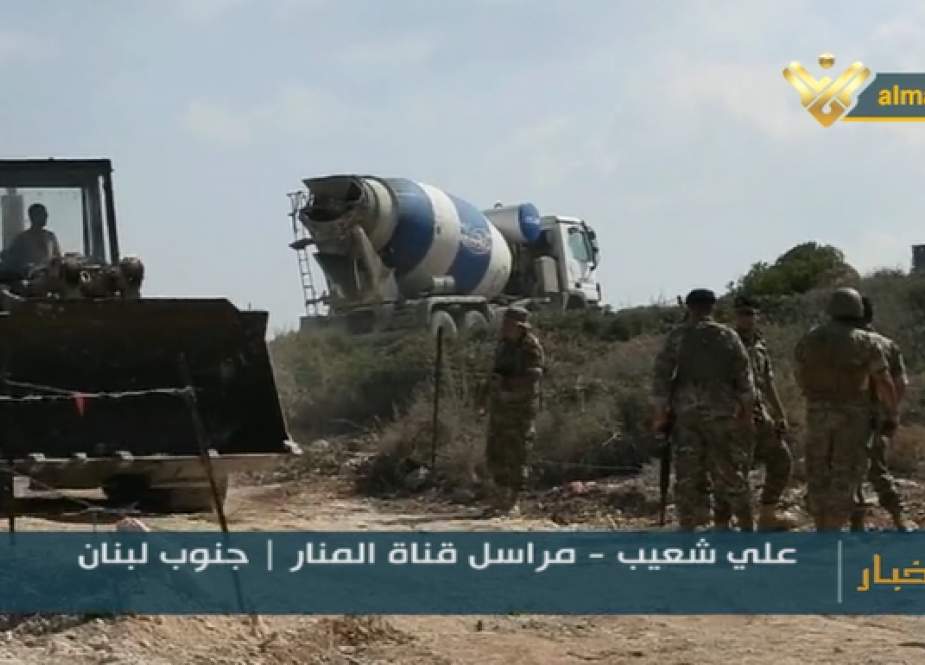 Lebanese army embarked constructing a watchtower in Ras Naqqoura.png