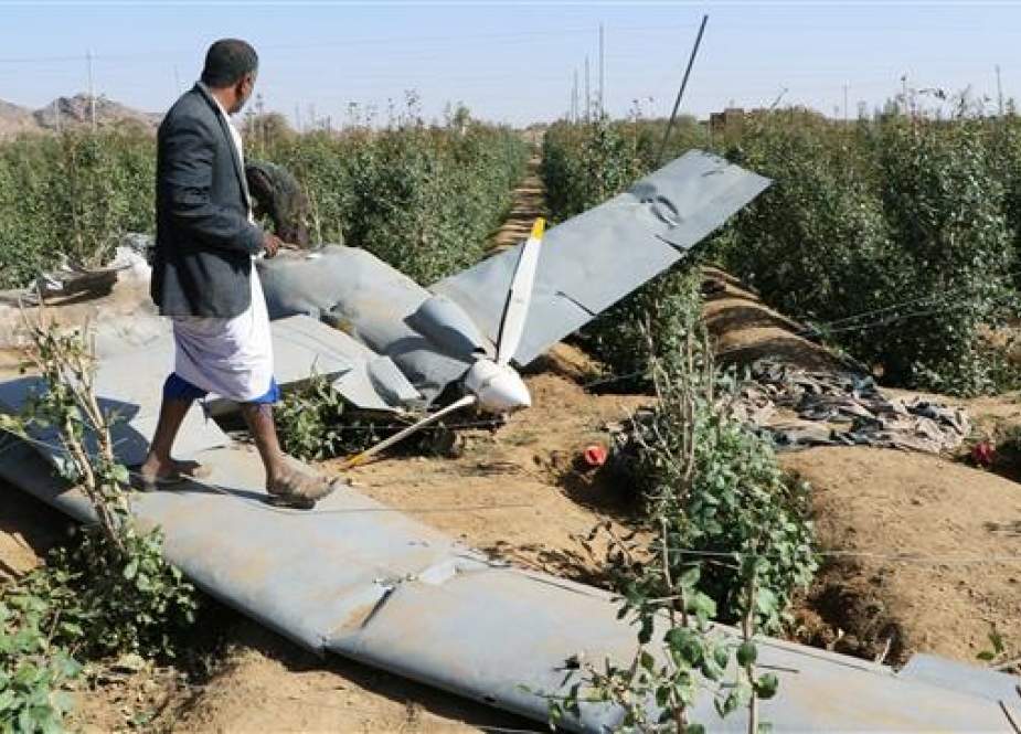 Wreckage of a drone that Houthi Ansarullah fighters shot down near the northwestern city of Sa’ada.jpg