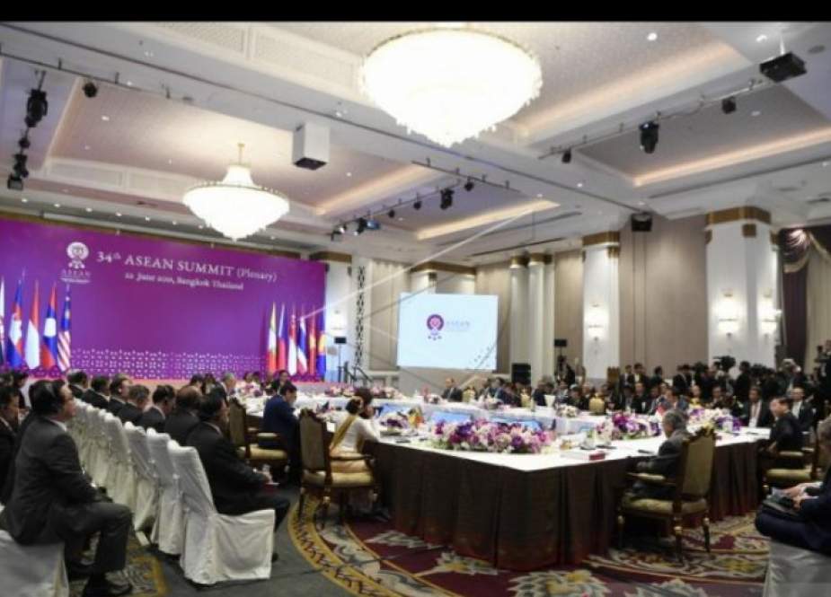 Sidang Pleno KTT ke-34 ASEAN di Bangkok, Thailand.jpg