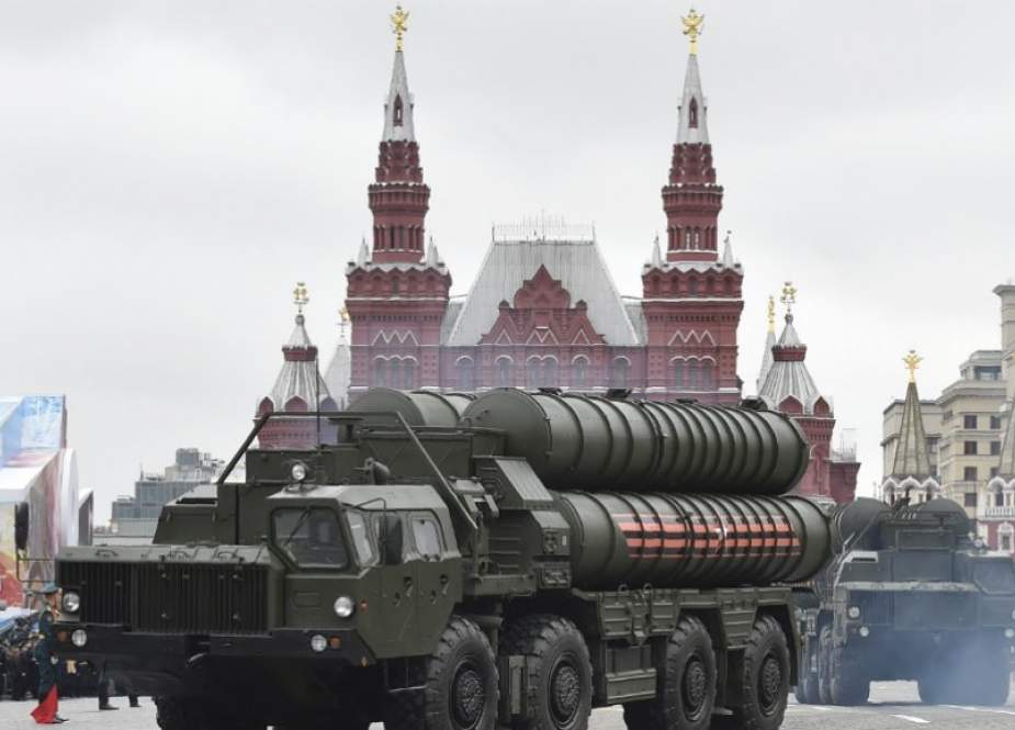 In this file photo taken on May 09, 2017 Russian S-400 Triumph medium-range and long-range surface-to-air missile systems ride through Red Square during the Victory Day military parade in Moscow. (Photo by AFP)