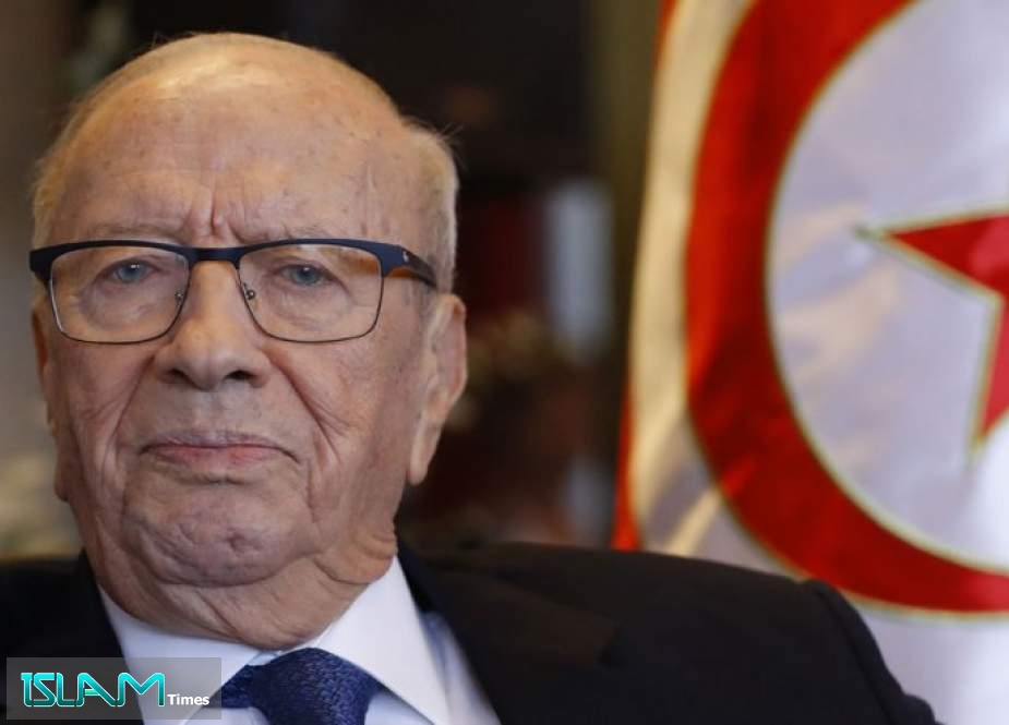 أول رد من الرئاسة التونسية بشأن "تسمم السبسي"