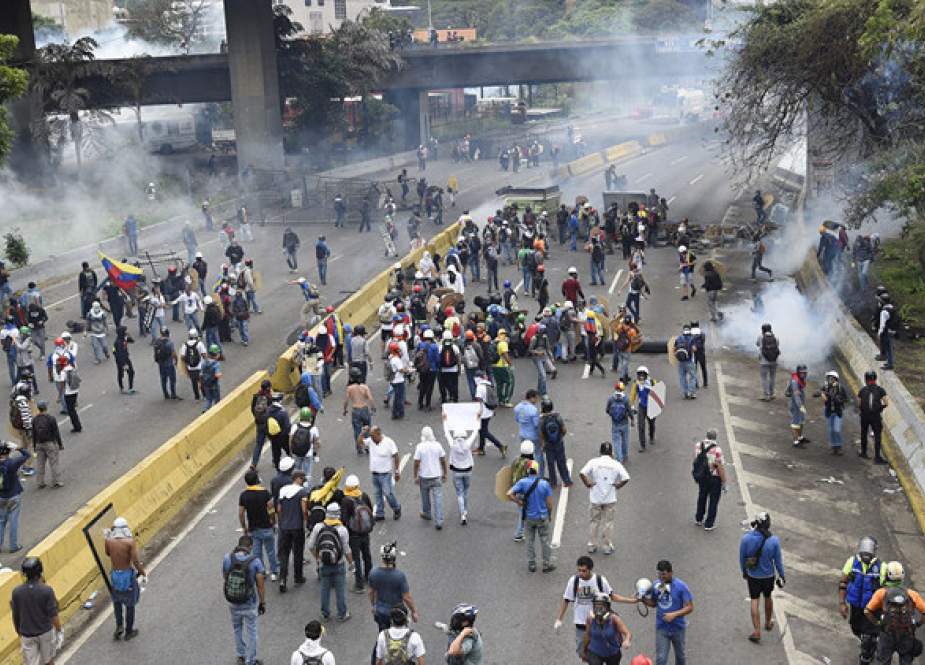 ناامیدی کودتاچیان غربگرا در ونزوئلا به روایت رویترز