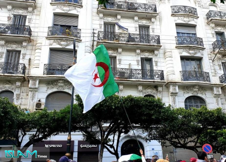 الجزائر.. مبادرة مرتقبة رئاسية بشأن الإنتخابات