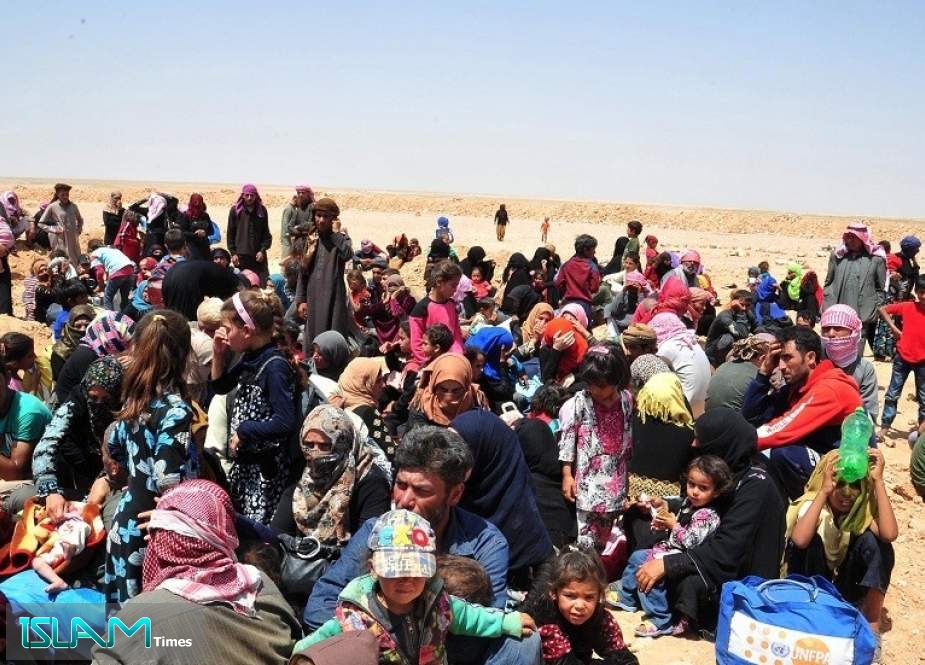 مركز المصالحة الروسي: أكثر من 500 شخص غادروا مخيم الركبان بسوريا
