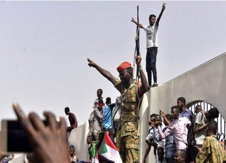 توافق شورای نظامی سودان و مخالفان؛ حاکمیت نظامی منحل می‌شود؟