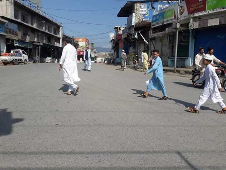 صوبائی دارالحکومت پشاور میں تاجر برادری کی شٹر ڈاؤن ہڑتال