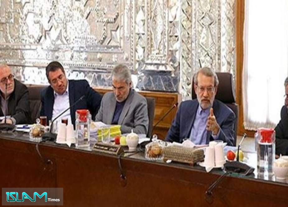 لاريجاني: ايران تواجه ظروف حرب اقتصادية