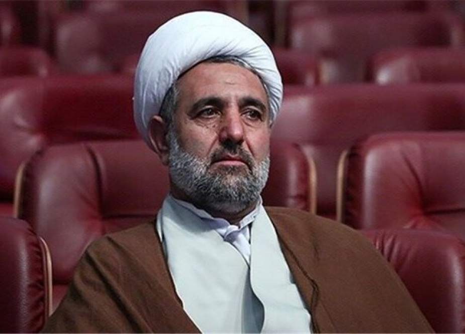 Zonnour: Iran Akan Respon Dengan Tegas Inggris Atas Pembajakan Kapak Minyaknya