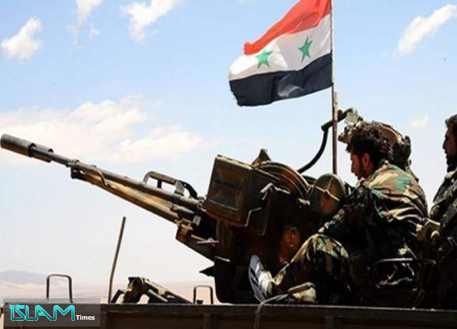 الجيش السوري يوجه ضربات مركزة لارهابيين موجودين بريف ادلب