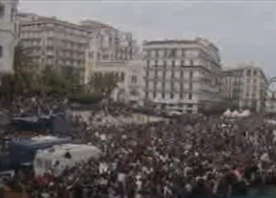 تظاهرات ده ها هزار نفری در الجزایر