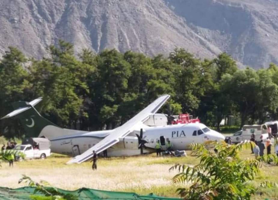 پی آئی اے کا طیارہ بڑے حادثے سے بال بال بچ گیا