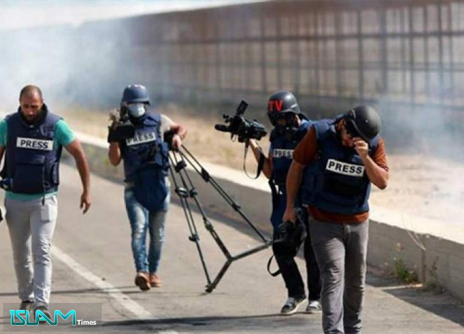 ‘‘دعم الصحفيين‘‘: الاحتلال يتعمد استهداف الصحفيين بمسيرات العودة