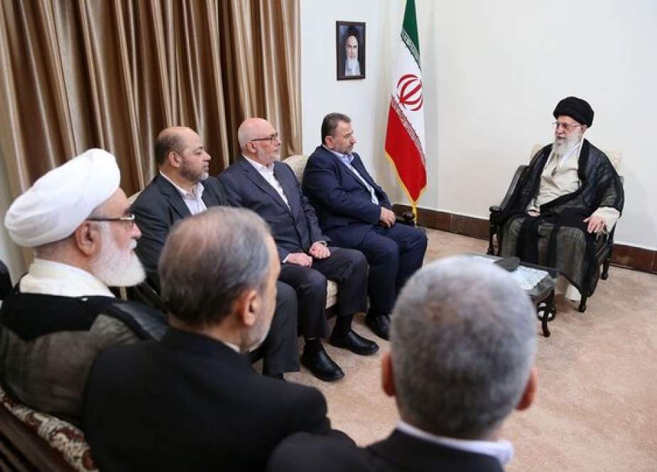 Delegasi Hamas Bertemu dengan Pemimpin Revolusi Islam